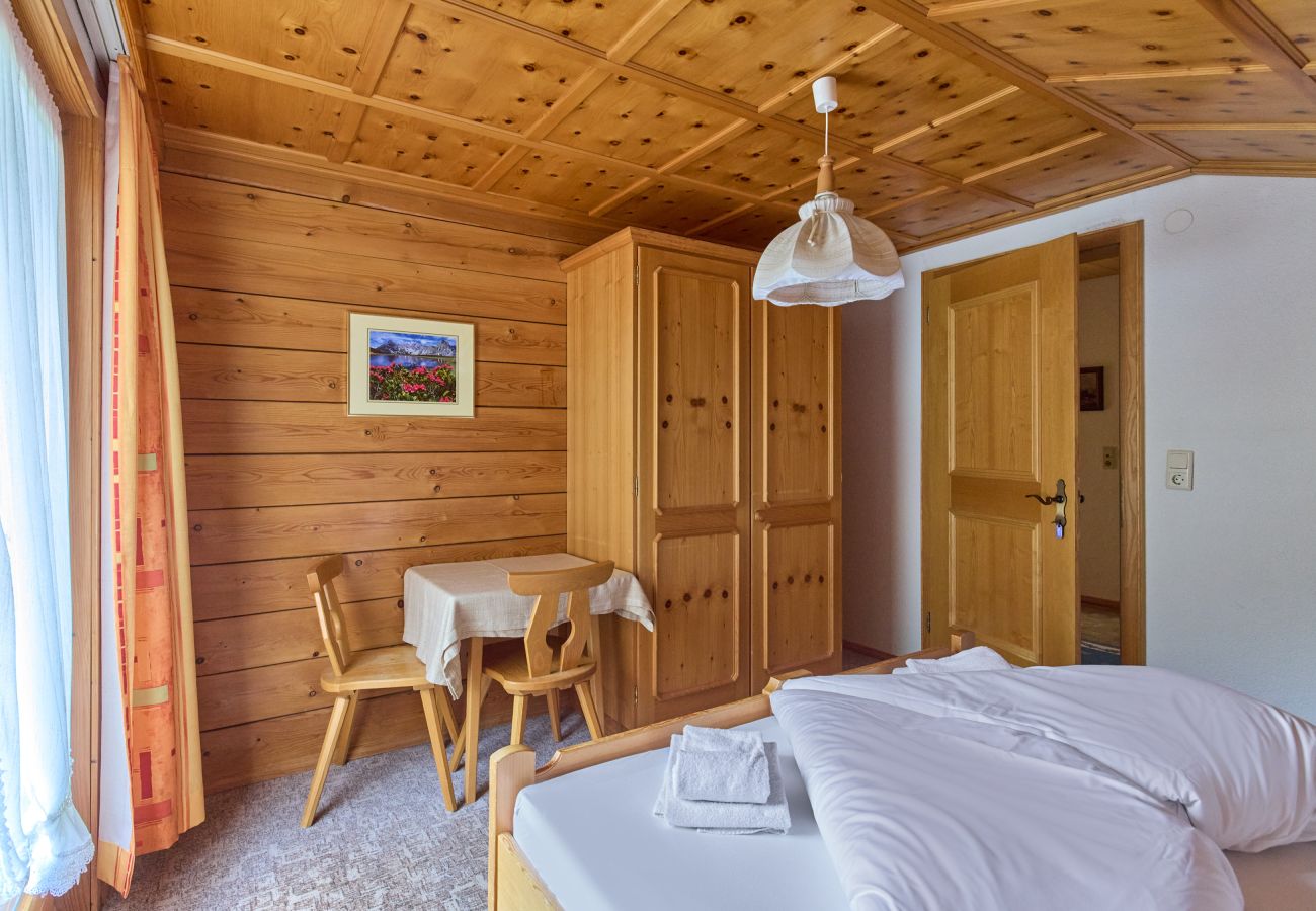 Apartment in St. Gallenkirch - Panorama Apartment Erika with 3 Bedrooms and Balcony | 4905