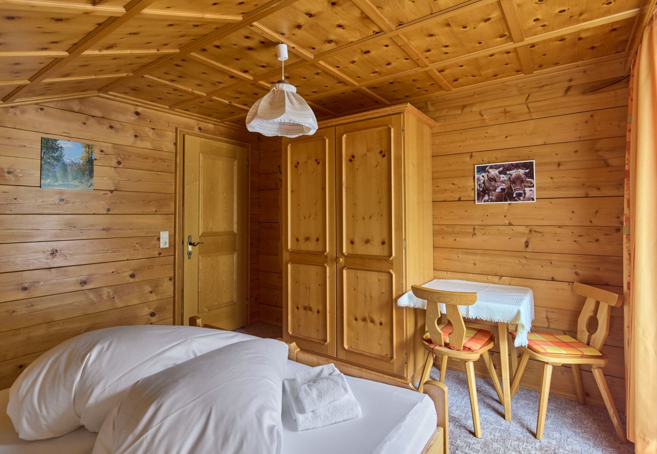 Apartment in St. Gallenkirch - Panorama Apartment Erika with 3 Bedrooms and Balcony | 4905