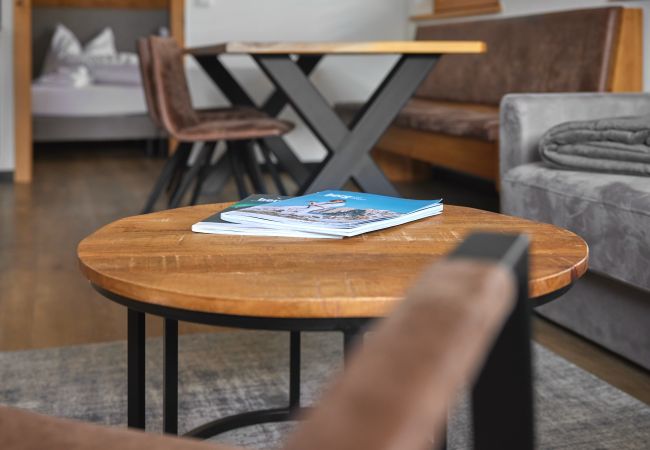 Ferienwohnung in Gargellen - Zwei-Schlafzimmer-Apartment mit zwei Doppelbetten und einem Etagenbett  Ferienwohnung in Gargellen - Zwei-Schlafzimmer-Apartment mit zwei Doppelbetten und einem Etagenbett