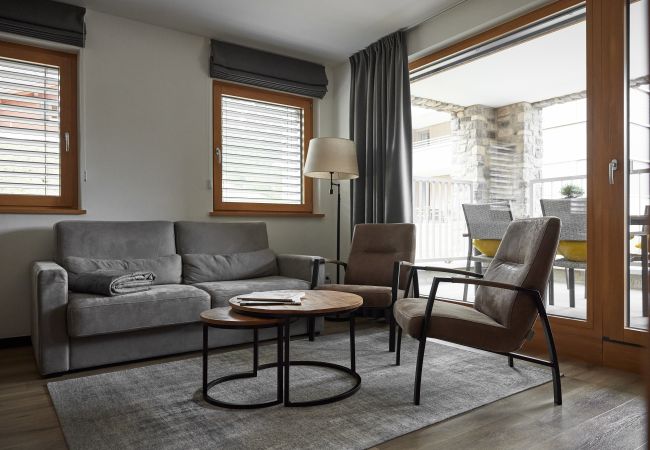 Ferienwohnung in Gargellen - Zwei-Schlafzimmer-Apartment mit zwei Doppelbetten und einem Etagenbett  Ferienwohnung in Gargellen - Zwei-Schlafzimmer-Apartment mit zwei Doppelbetten und einem Etagenbett